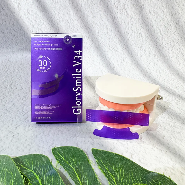 Bandes blanchissantes violettes pour les dents